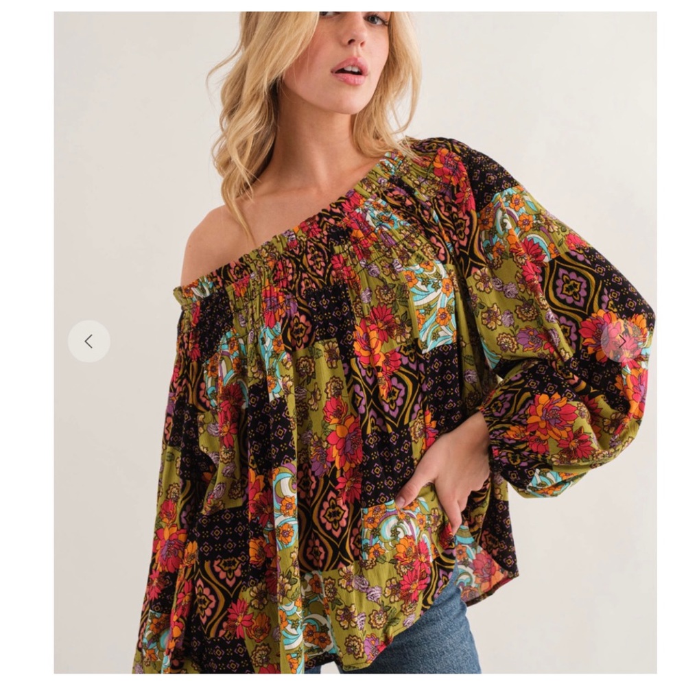 22 Boho Floral Print Off or On The Shoulder Top